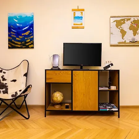 The Pad Your 1-bd Hideaway In The Center By Flat Mаnager * Φιλιππούπολη